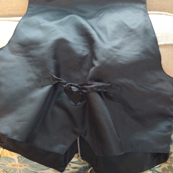 🚨Learsi Black Genuine Leather Vest - Picture 5 of 5